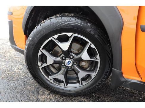 Used 2018 Subaru Crosstrek 2.0i Premium w/ Moonroof Package image 13