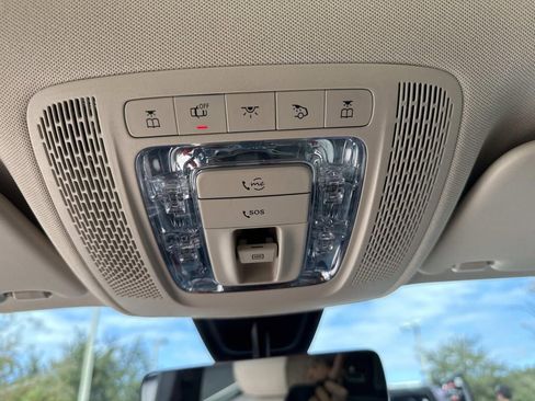 Used 2021 Mercedes-Benz GLA 250 4MATIC image 45