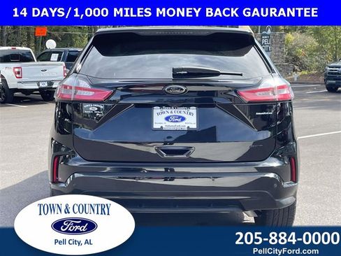 Certified 2024 Ford Edge SE w/ Black Appearance Package image 23