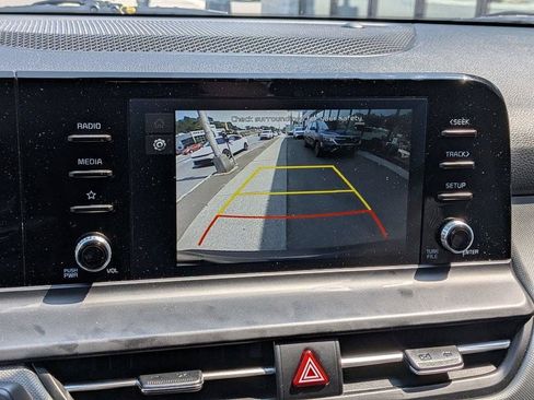 Certified 2025 Kia Seltos LX AWD/4WD image 18