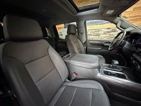 Used 2024 Chevrolet Silverado 1500 LTZ w/ Technology Package AWD/4WD image 17