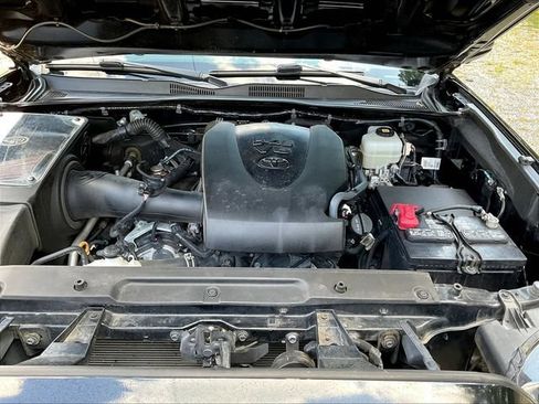 Used 2021 Toyota Tacoma TRD Pro AWD/4WD image 33