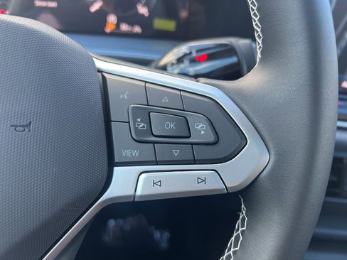 New 2026 Volkswagen Tiguan SE image 30