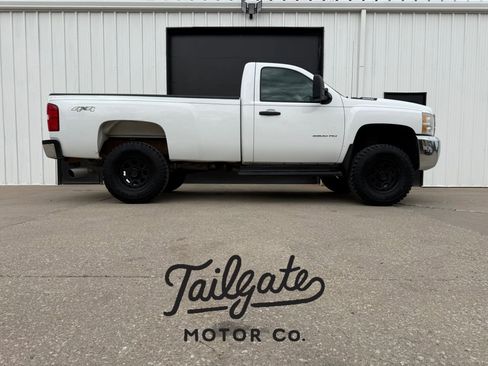 Used 2010 Chevrolet Silverado 3500 W/T w/ LPO, Protection Package image 1