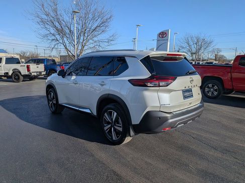 Used 2023 Nissan Rogue SL image 5