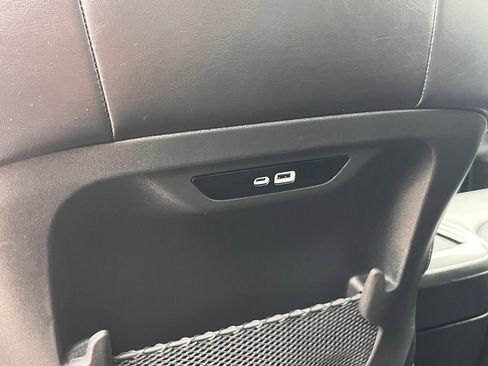 Used 2024 Chrysler Pacifica Touring-L w/ S Appearance Package image 19