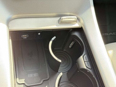 Used 2025 Hyundai Palisade Calligraphy image 28