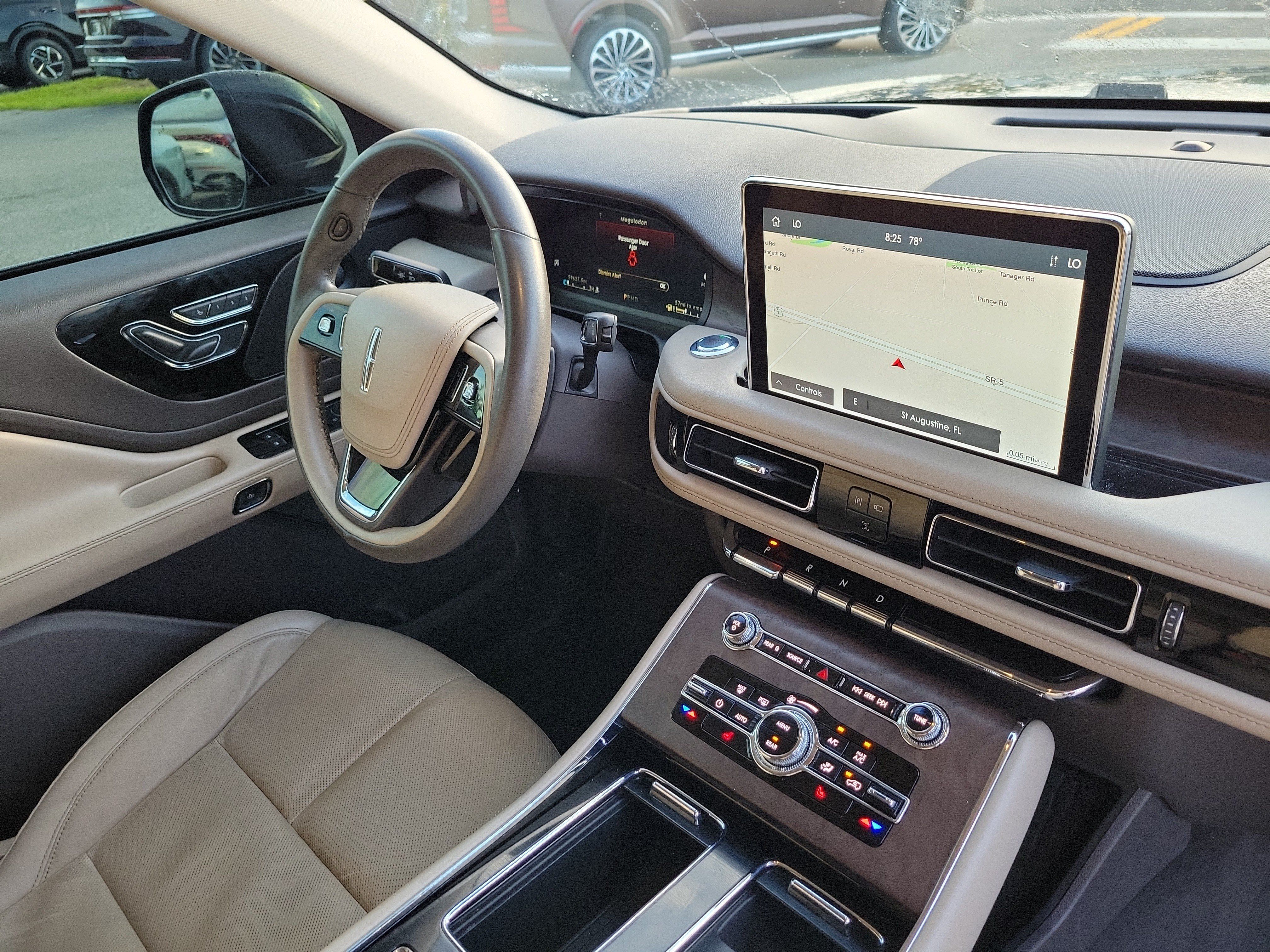 Used 2022 Lincoln Aviator Reserve RWD image 8