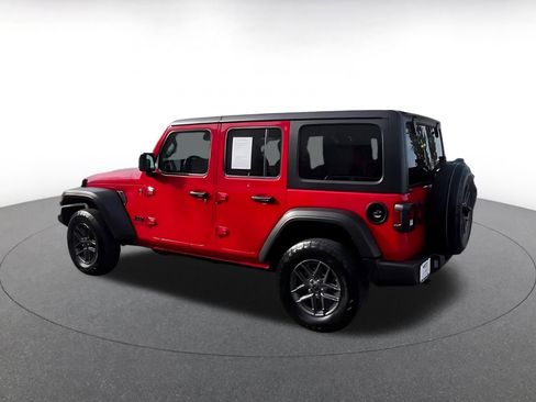 Used 2025 Jeep Wrangler Sport S image 8