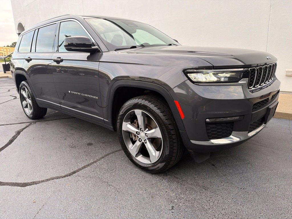 Used 2022 Jeep Grand Cherokee L Limited AWD/4WD image 3