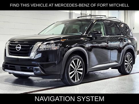 Used 2024 Nissan Pathfinder Platinum w/ Cargo Package AWD/4WD image 1