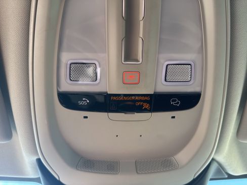 Used 2024 Volvo S60 B5 Plus image 34