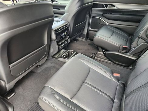 New 2026 Jeep Grand Wagoneer 4WD image 21