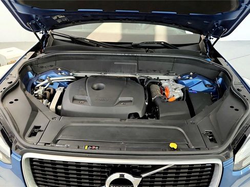 Used 2018 Volvo XC90 T8 R-Design w/ Convenience Package image 14