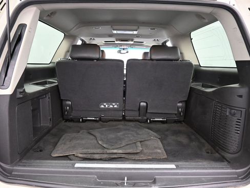 Used 2014 Cadillac Escalade ESV Premium image 38