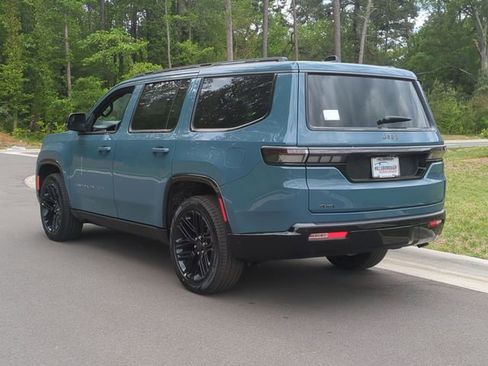 New 2026 Jeep Grand Wagoneer Limited AWD/4WD image 11