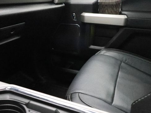 Used 2017 Ford F350 Lariat w/ Lariat Ultimate Package image 13