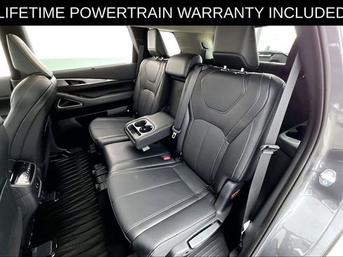 Certified 2026 INFINITI QX60 Luxe w/ Family Package FWD image 36