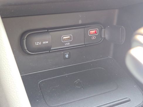 Used 2022 Kia Niro Touring Special Edition FWD image 30