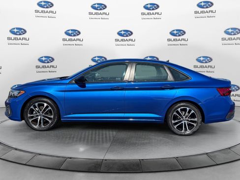 Used 2023 Volkswagen Jetta Sport FWD image 3