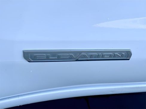 Used 2023 GMC Sierra 1500 Elevation image 10