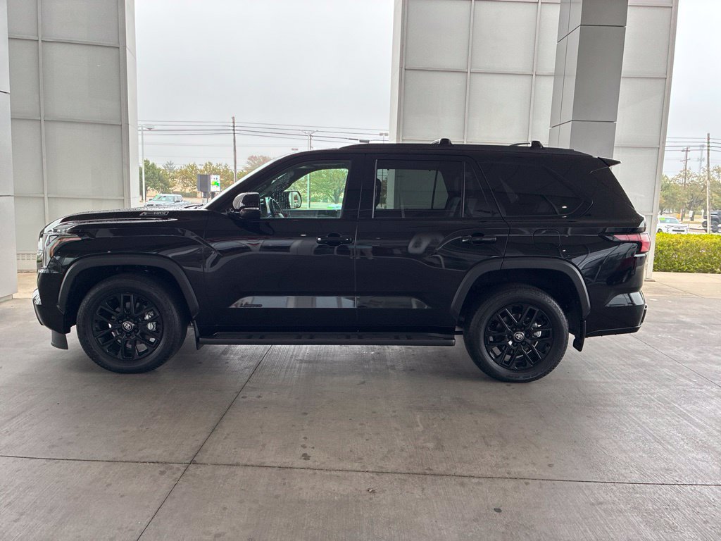 Certified 2025 Toyota Sequoia Limited w/ Tow Technology Package AWD/4WD image 2
