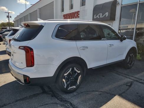 Certified 2024 Kia Telluride S w/ S Sunroof Package AWD/4WD image 16