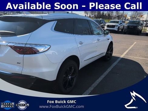 Certified 2024 Buick Enclave Essence w/ Sport Touring Edition image 4