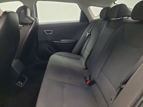 Used 2025 Kia K4 FWD image 18