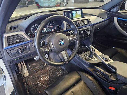 Used 2018 BMW 330i xDrive Sedan AWD/4WD image 2