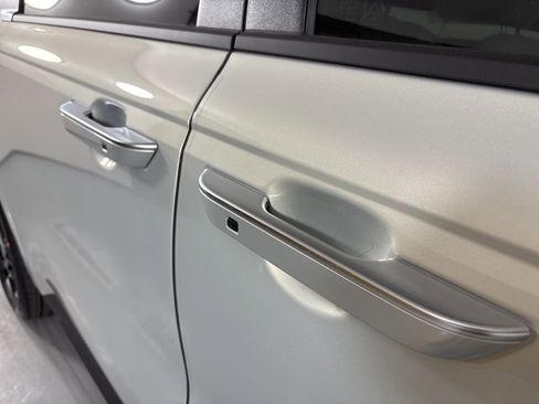 New 2026 Kia Carnival EX FWD image 12