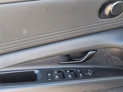 Used 2025 Hyundai Elantra Sport FWD image 18