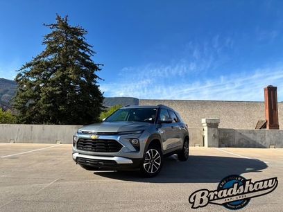 Used 2025 Chevrolet TrailBlazer LT w/ Driver Confidence Package