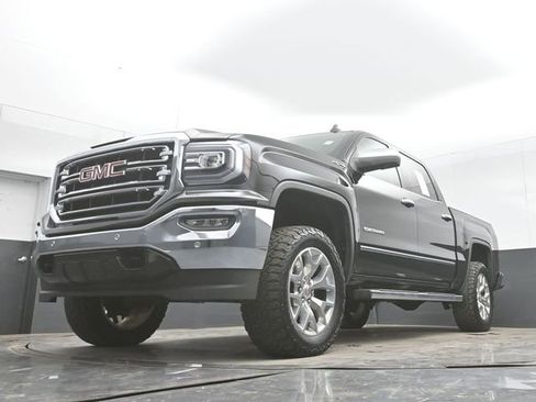Used 2018 GMC Sierra 1500 SLT AWD/4WD image 42