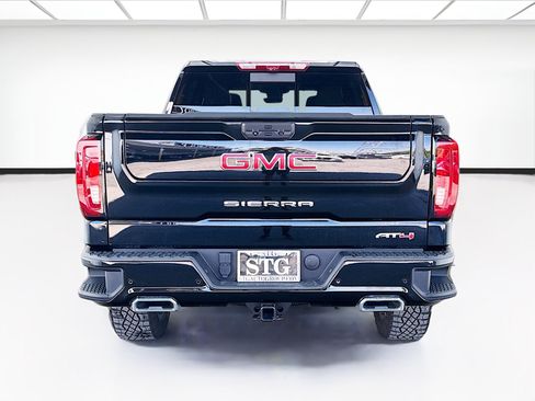 Used 2023 GMC Sierra 1500 AT4 w/ AT4 Premium Package AWD/4WD image 5