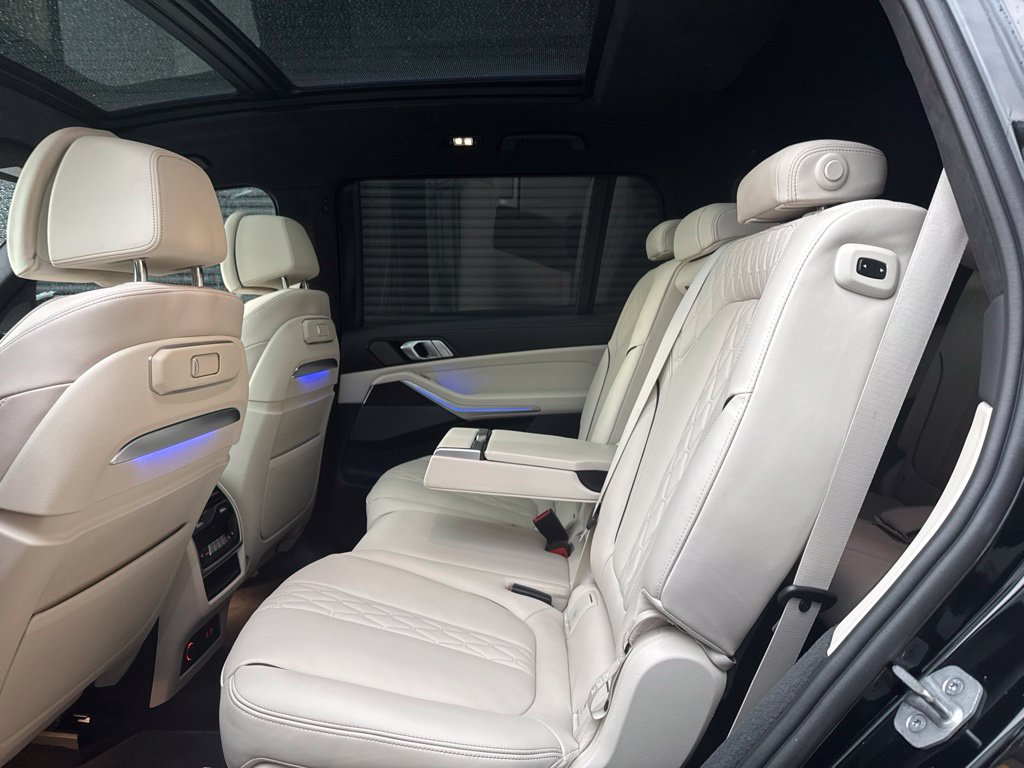 Used 2024 BMW X7 xDrive40i w/ Executive Package AWD/4WD image 7