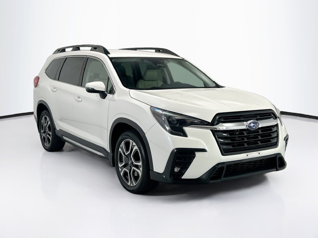 Used 2023 Subaru Ascent Limited AWD/4WD image 3
