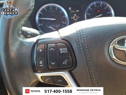 Used 2019 Toyota Highlander XLE AWD/4WD image 18