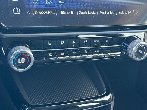 New 2027 Chevrolet Bolt LT w/ Comfort Package FWD image 20