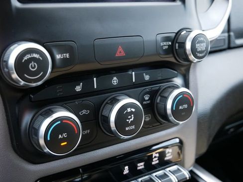 Used 2019 RAM 1500 Big Horn AWD/4WD image 23