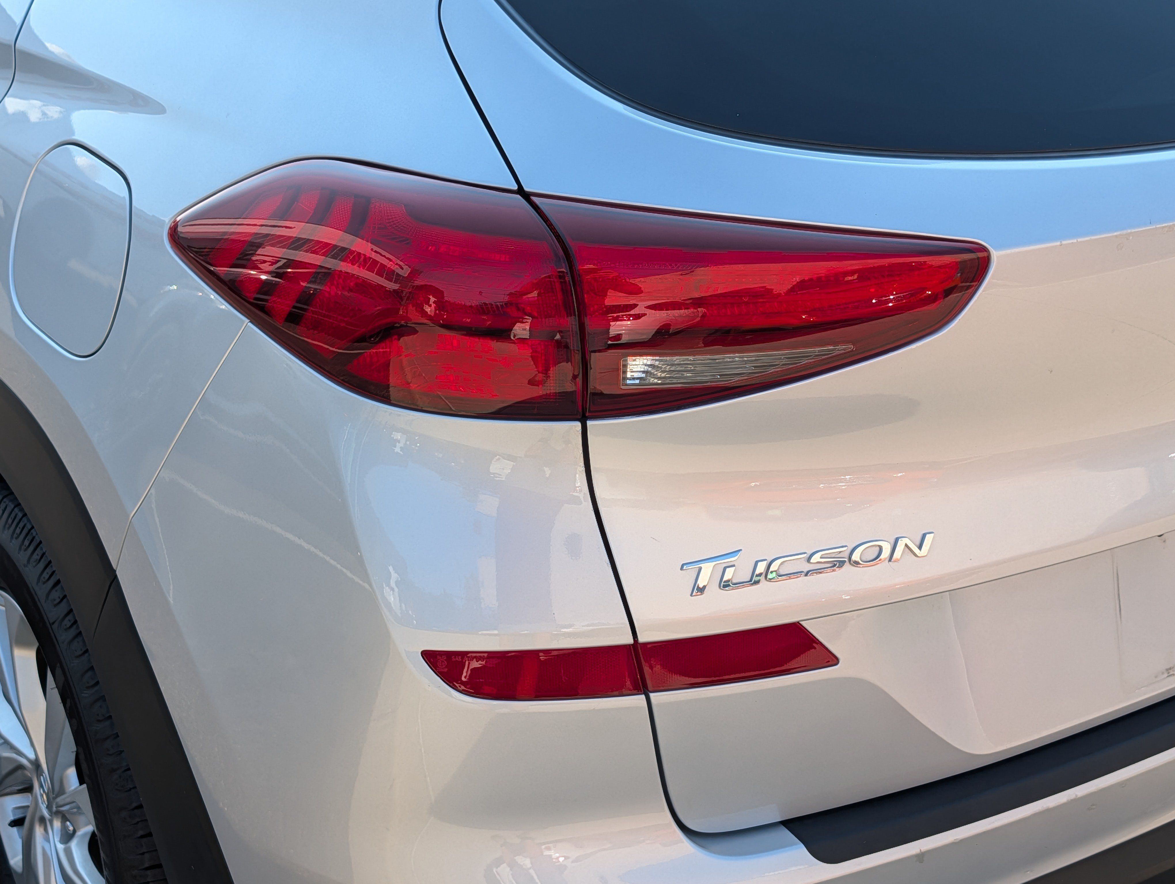 Used 2019 Hyundai Tucson Value AWD/4WD image 17