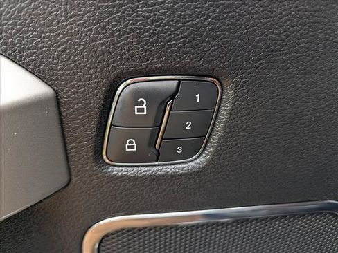 Used 2019 Ford F250 Lariat w/ Chrome Package AWD/4WD image 32