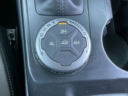 Used 2025 Ford Bronco Outer Banks AWD/4WD image 23