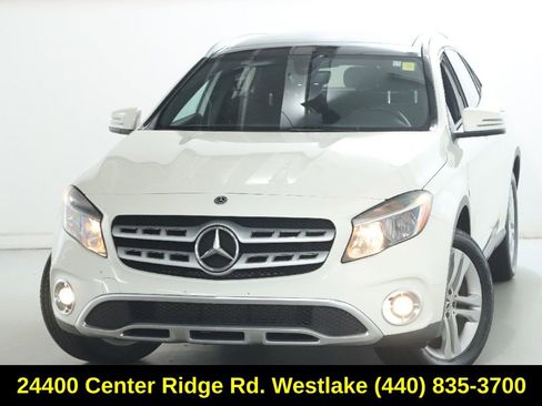 Used 2018 Mercedes-Benz GLA 250 4MATIC image 3