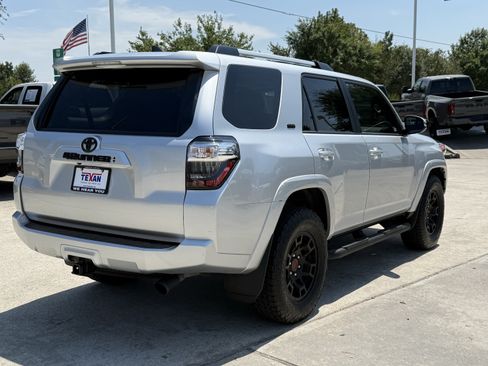 Used 2024 Toyota 4Runner SR5 Premium w/ Moonroof Package RWD image 5