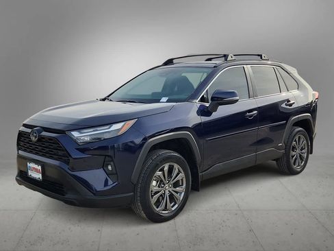 Used 2024 Toyota RAV4 XLE Premium image 1