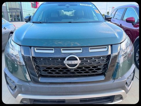 Used 2023 Nissan Pathfinder Rock Creek AWD/4WD image 2