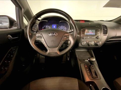 Used 2016 Kia Forte EX FWD image 5