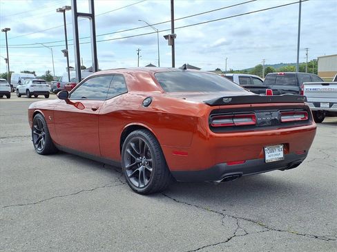 Used 2021 Dodge Challenger R/T Scat Pack w/ Shaker Package image 2