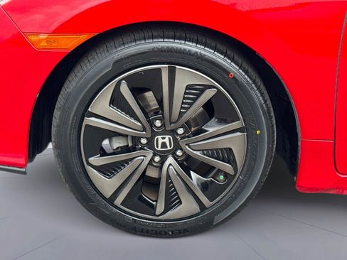 Certified 2018 Honda Civic EX image 11